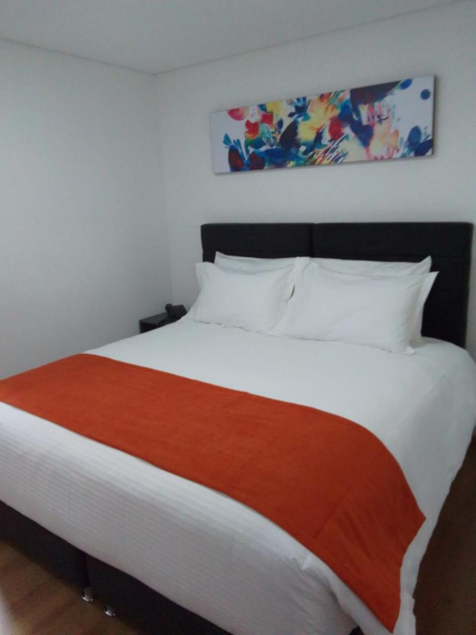 בוגוטה Hotel Portal De Los Andes מראה חיצוני תמונה