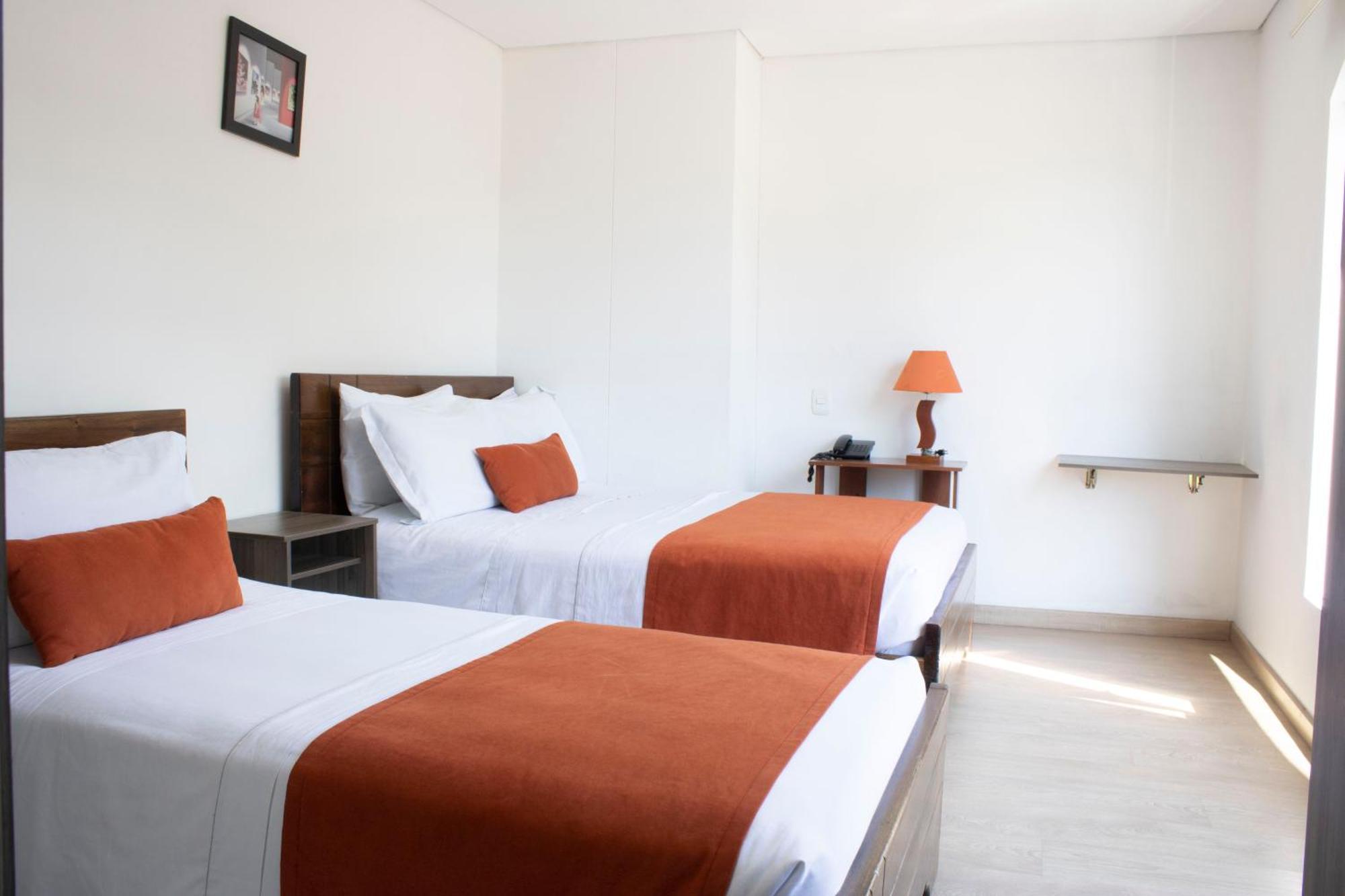 בוגוטה Hotel Portal De Los Andes מראה חיצוני תמונה