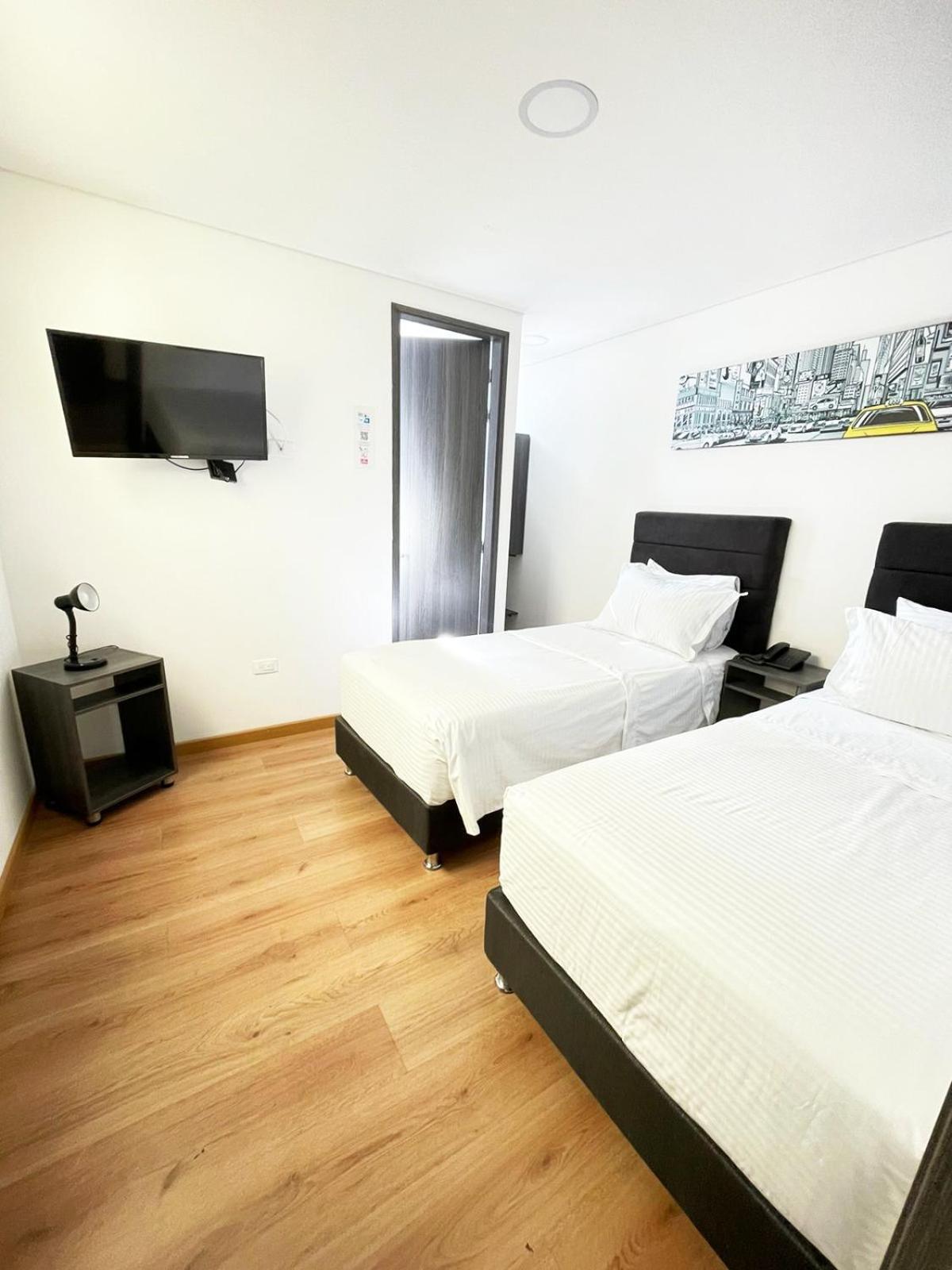 בוגוטה Hotel Portal De Los Andes מראה חיצוני תמונה