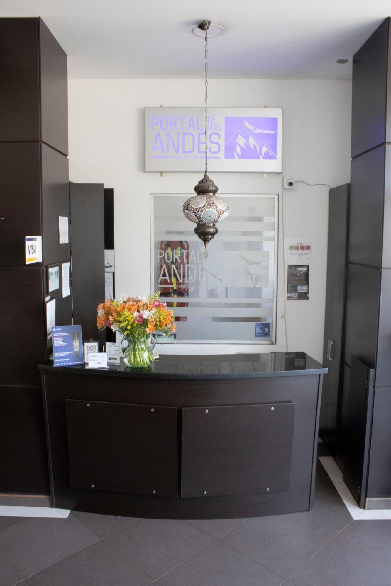 בוגוטה Hotel Portal De Los Andes מראה חיצוני תמונה