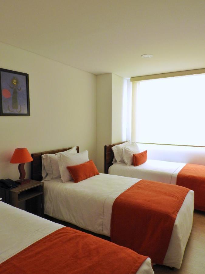 בוגוטה Hotel Portal De Los Andes מראה חיצוני תמונה